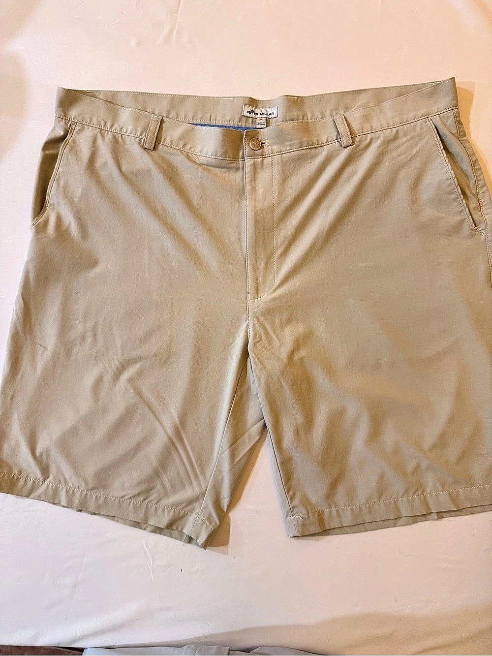 Peter Millar Men's Beige Flat Front Shorts Size 42 Like New